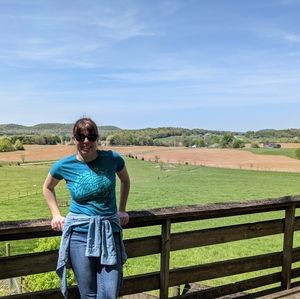 Meet your Posher, Jenn